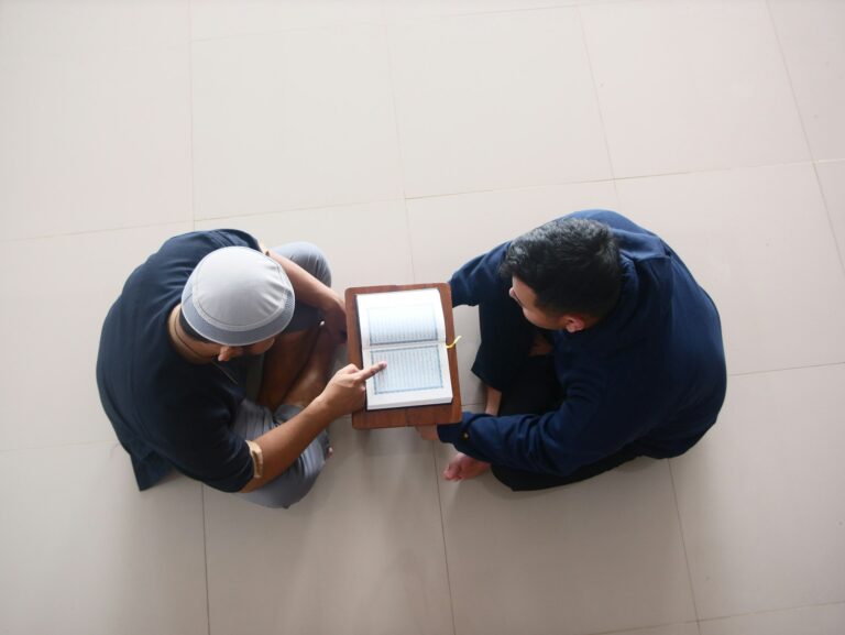 student learn quran online from teacher